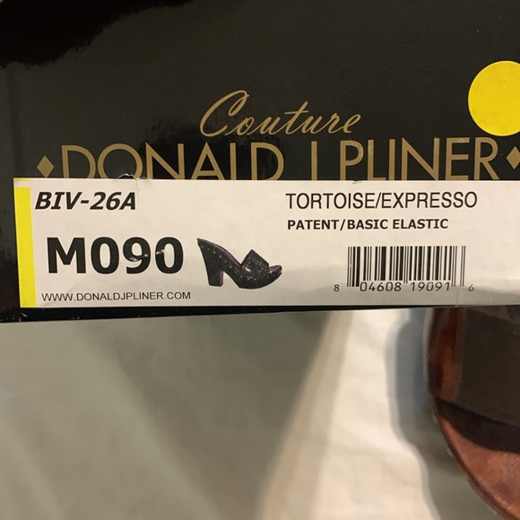 Donald J Pliner; tortoise/expresso color - Picture 4 of 5